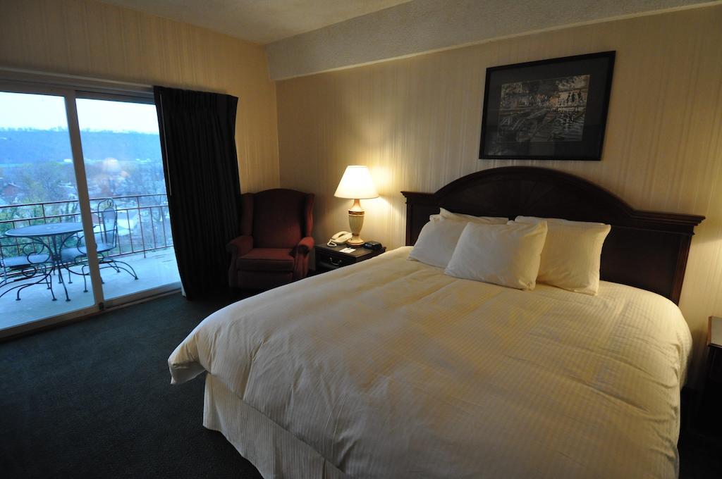 Hillside Inn マディソン 部屋 写真